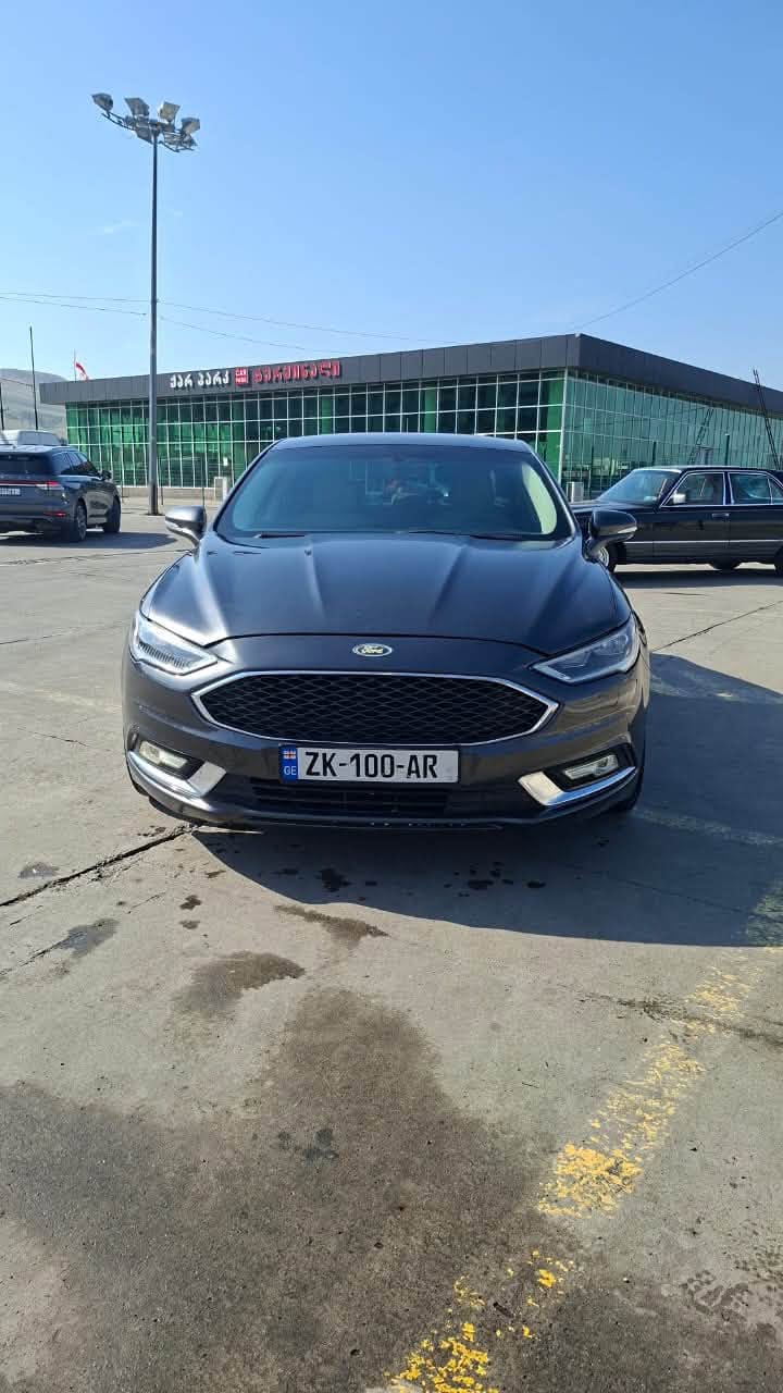 Ford Fusion — 9,300$