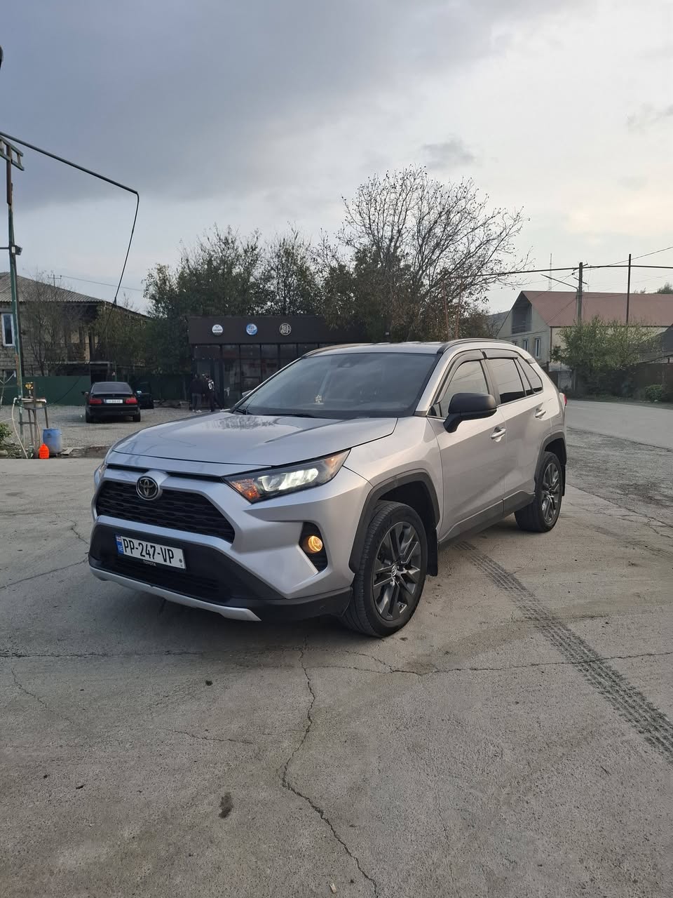 იყიდება იცვლება 2021 2.5 ბენზინი 82000 — 417,000$