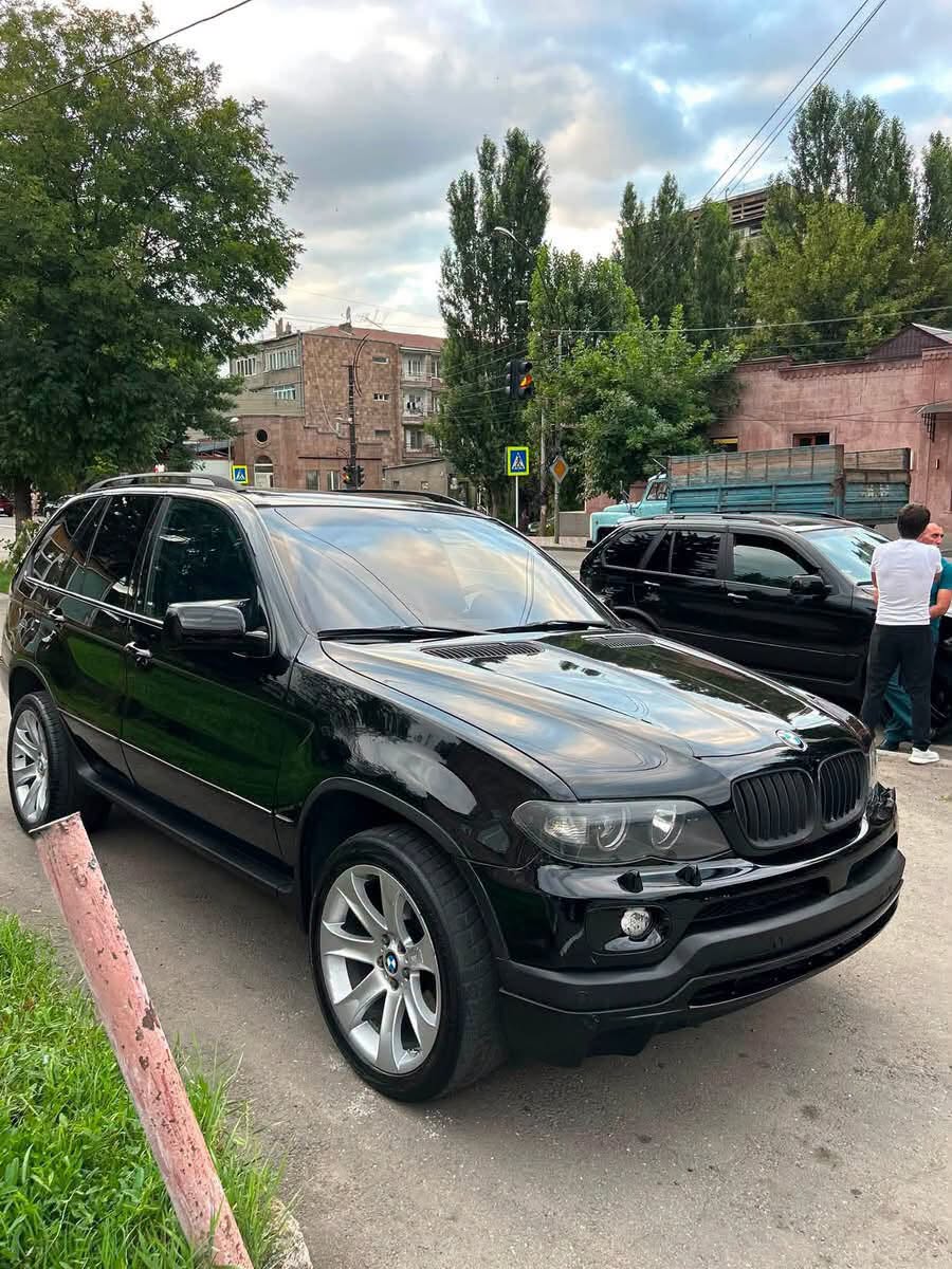 E53 2004, 3 litre, black SUV
