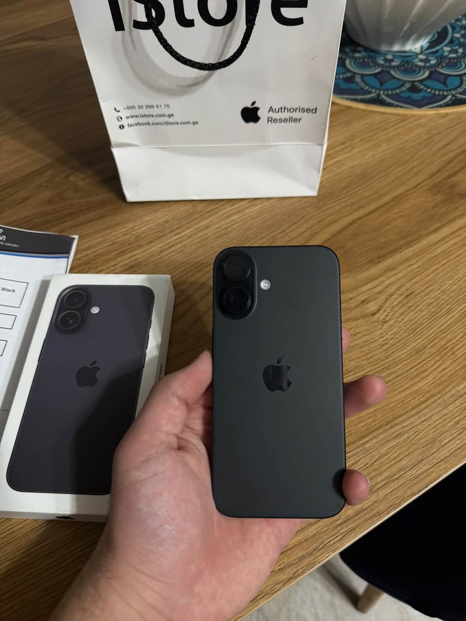 Продается iPhone 16 100% 128gb в подарочной упаковке — 1,650₾