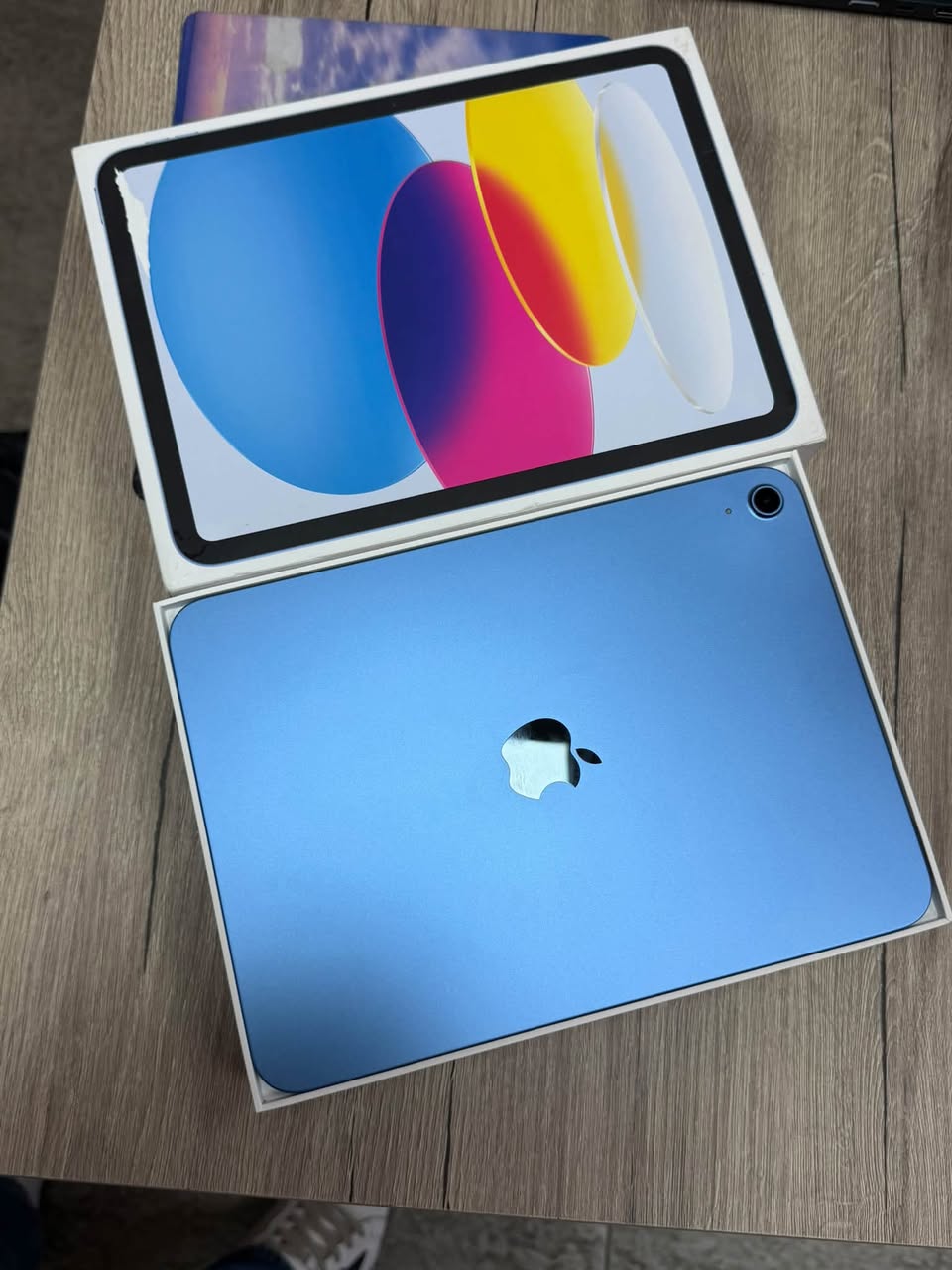 ასლი Apple iPad 2025 11th Generation — 1400მნ.