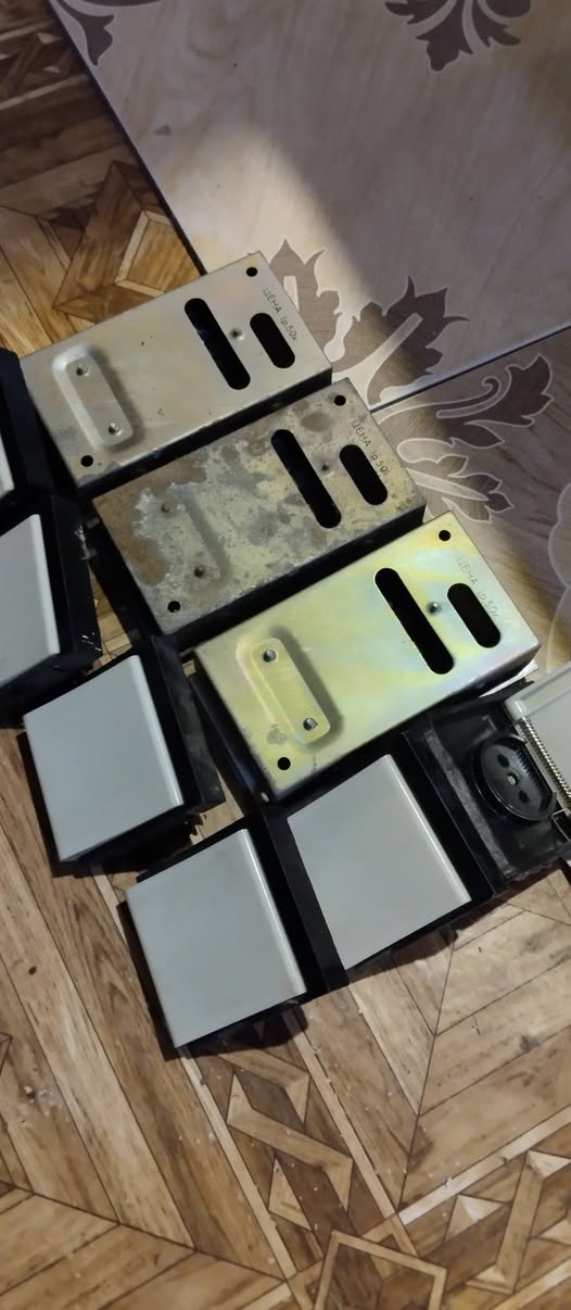 Old electrical switches and sockets