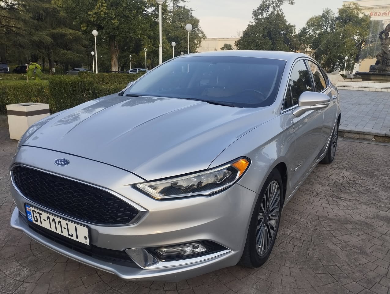 Subaru'da Ford Fusion 2.0 Hybrid 2017 - 9,000$ için satılık/değişim