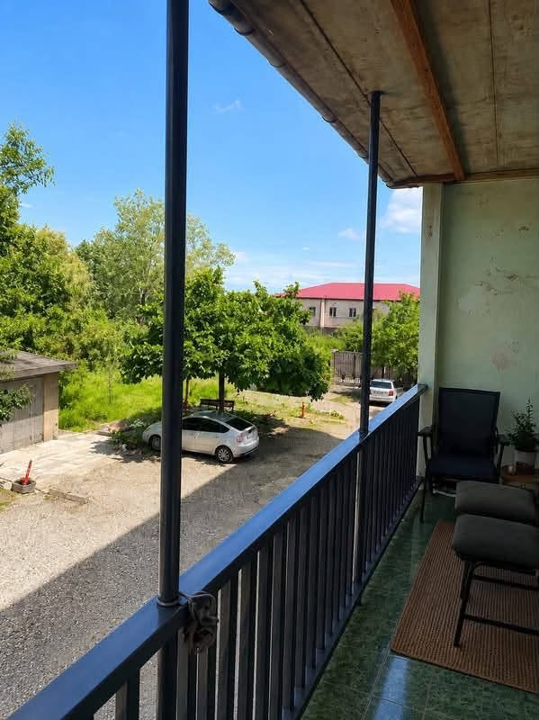 5 otaqlı mənzil satılır, Poti — $75,000