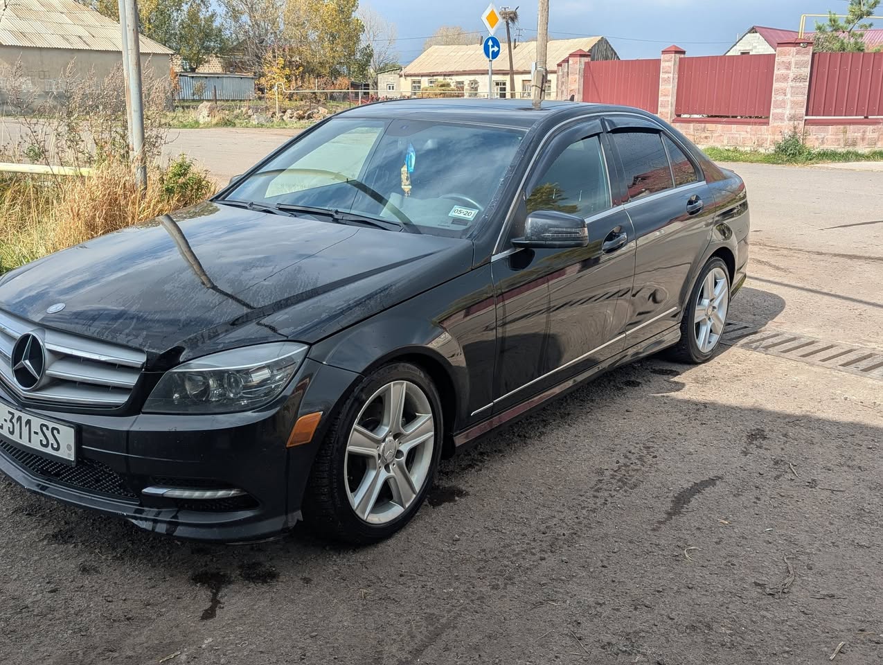 For sale urgently 2011 car 3.0 engine 4matic — $5,500