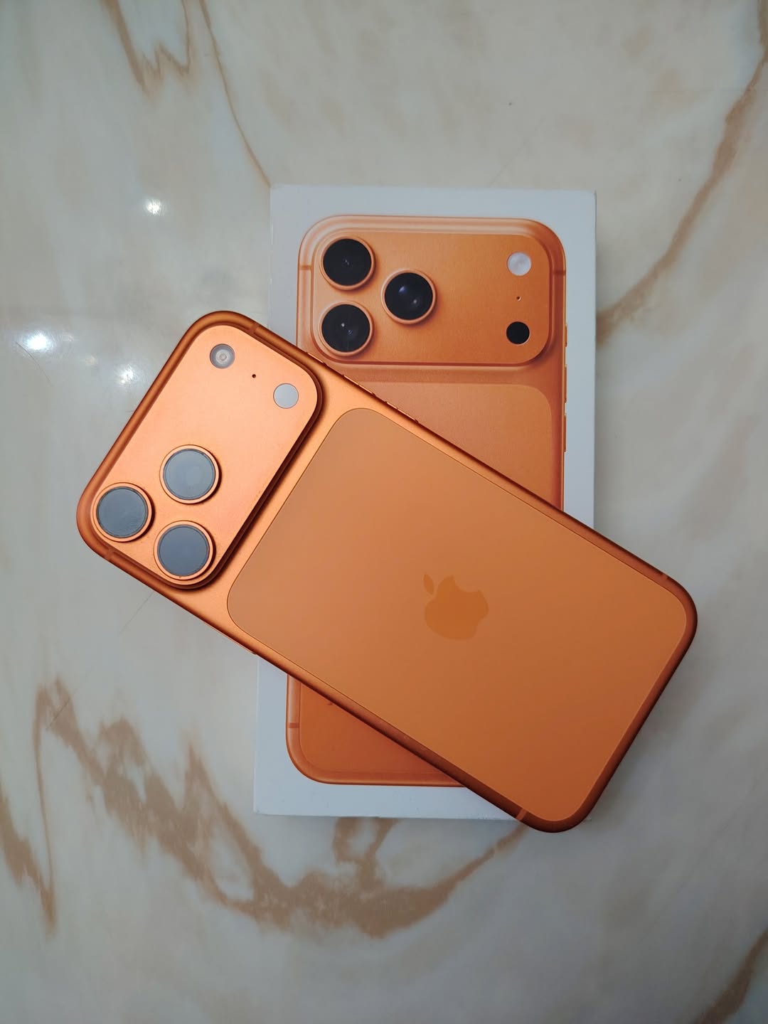 iPhone 17 Pro Max 512GB Amerika da — 3,300₾