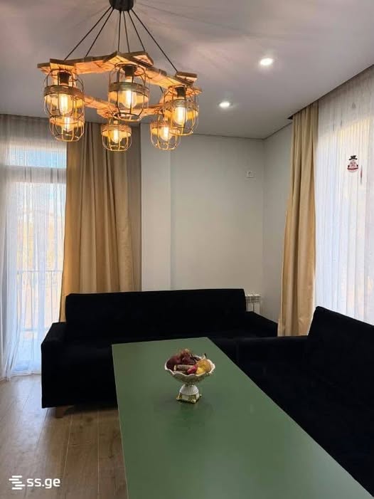 2 ოთახიანი ბინა იჯარით, ბათუმი — $600
