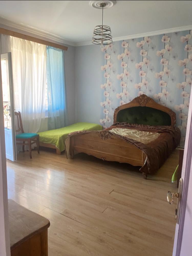 Ev, Borjomi