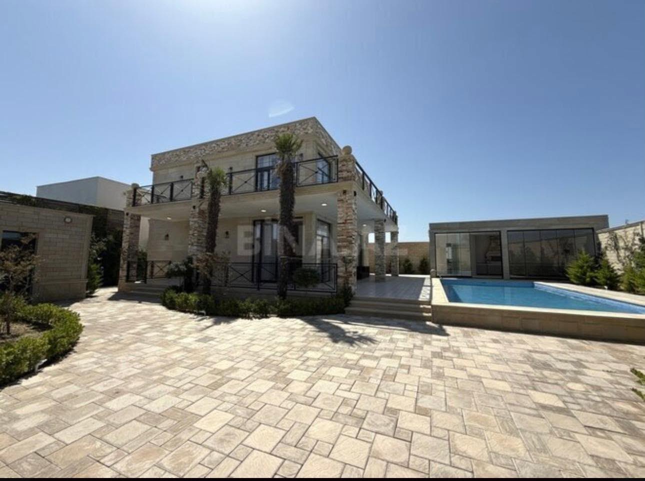 Mərdəkanda villa-bağ evi, 300 kv.m, hovuzlu