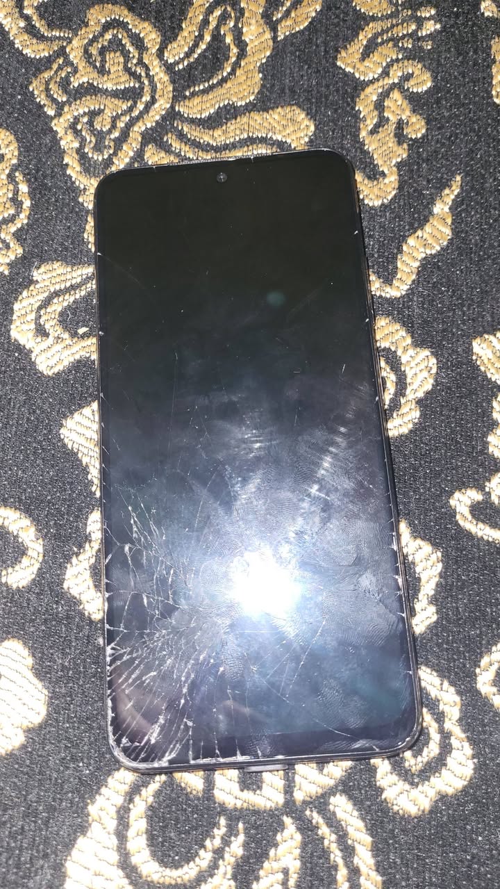 გავცვლი იყიდება Redmi Note 11. ტელეფონს