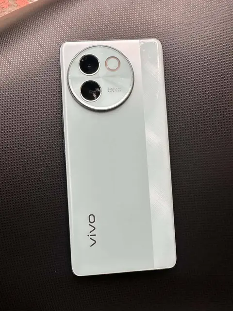 Vivo v30e...უსწრაფესი და ულამაზესი ანდროიდი,გვერდზე გადასული