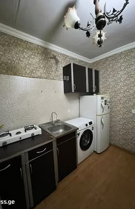 Kiralanıyordur daire, Tiflis