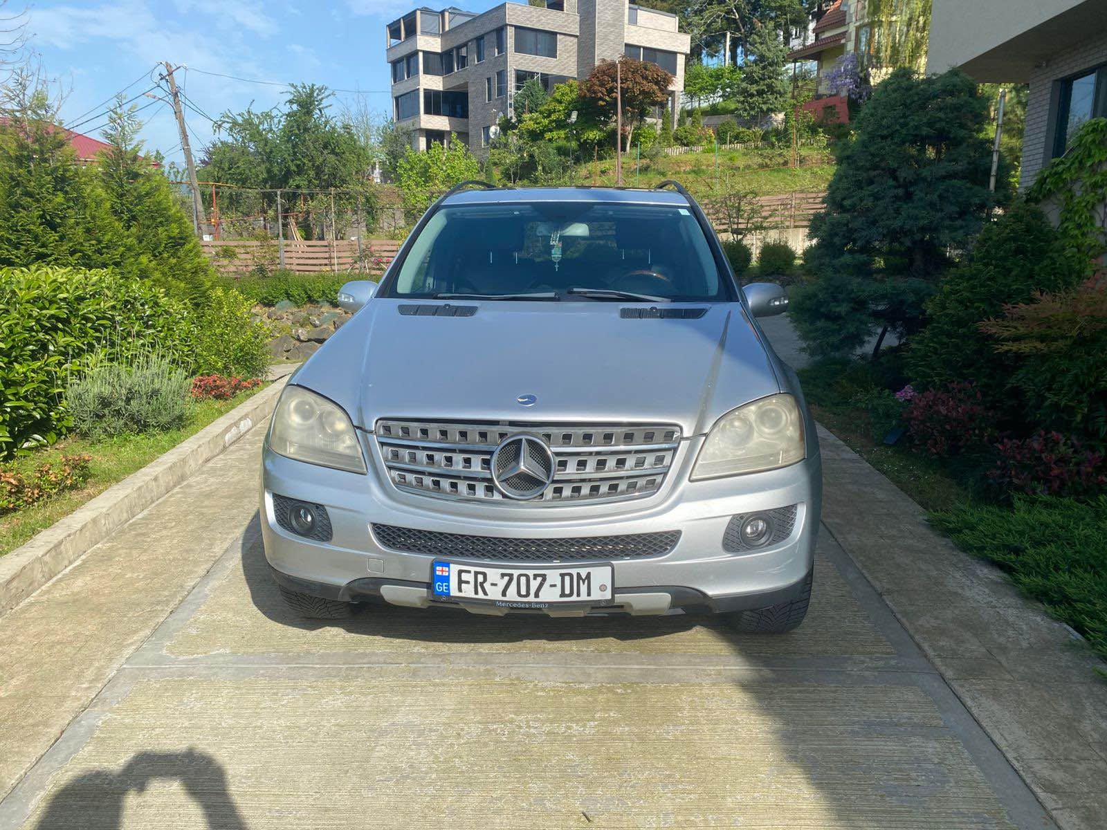 იყიდება მერსედესი 2006 წლის, 3,5 ძრავით — 5,500$