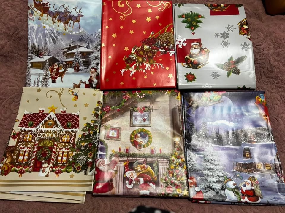 Christmas tablecloths, 15 GEL