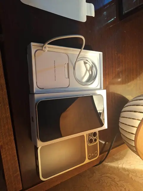 iPhone 13 128GB, new, 100% battery