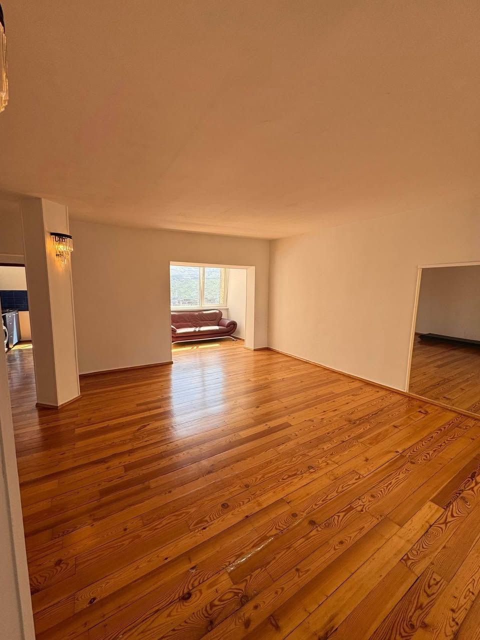 5 otaqlı mənzil satılır, Tbilisi — $155,000