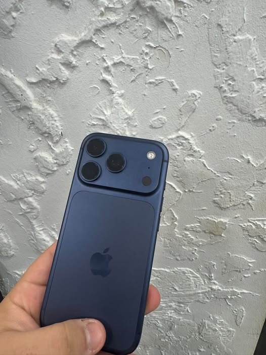 Ideal condition factory condition in its box — 379,000֏