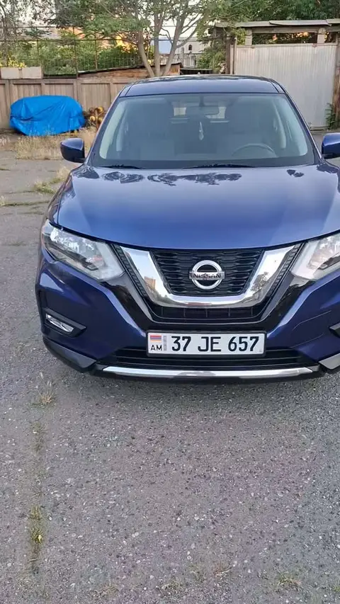 Maşın çox yaxşı vəziyyətdədir. Vurulmuşdur