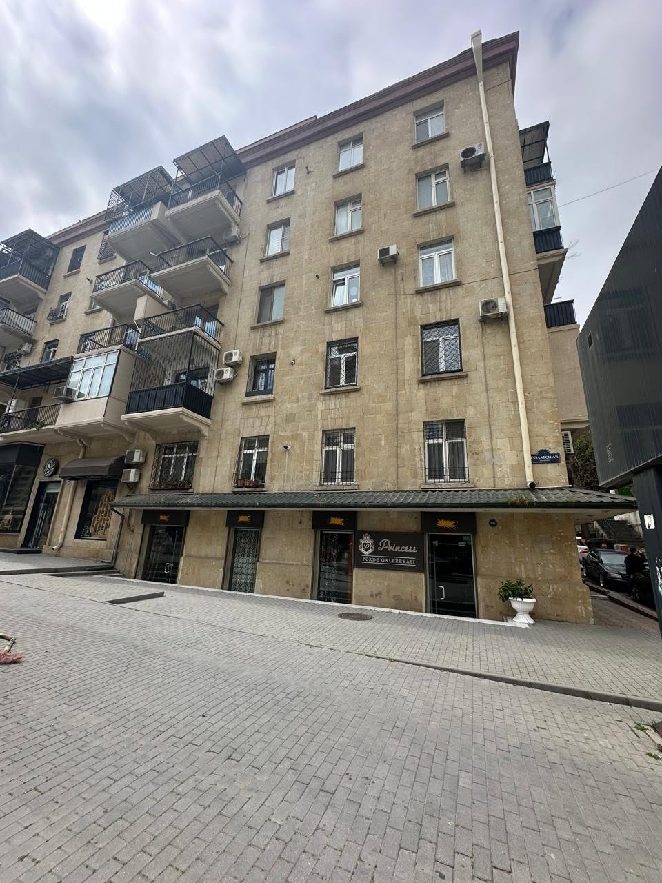 3-комнатная квартира продается, Баку