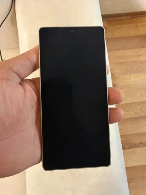 Samsung S25 Ultra 256GB, ყუთი და კაბელი