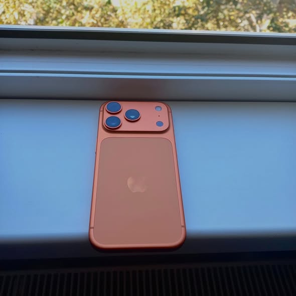 iPhone 17 Pro 256GB, battery 100%