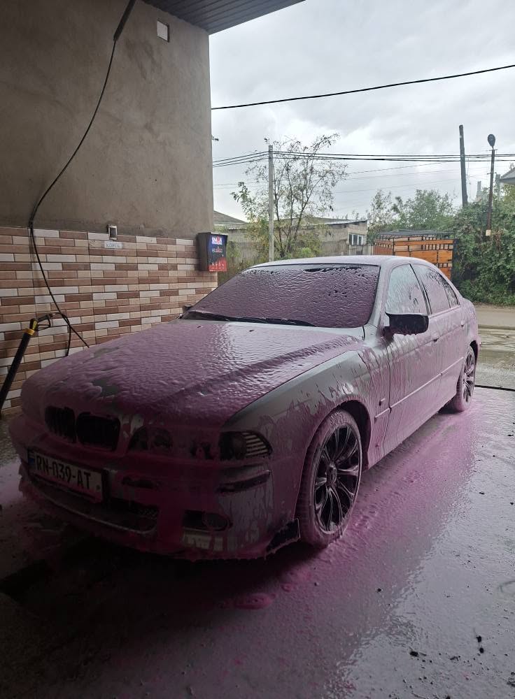 Otomobil