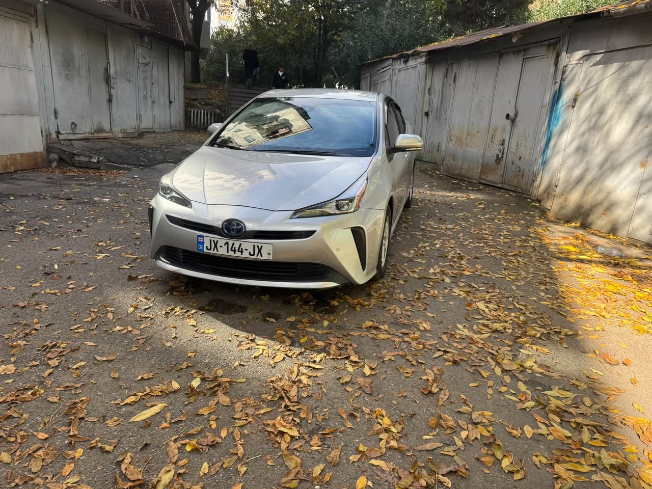 იყიდება 2022 წლიანი პრიუსი. გარბენი 99000 — 12,700$