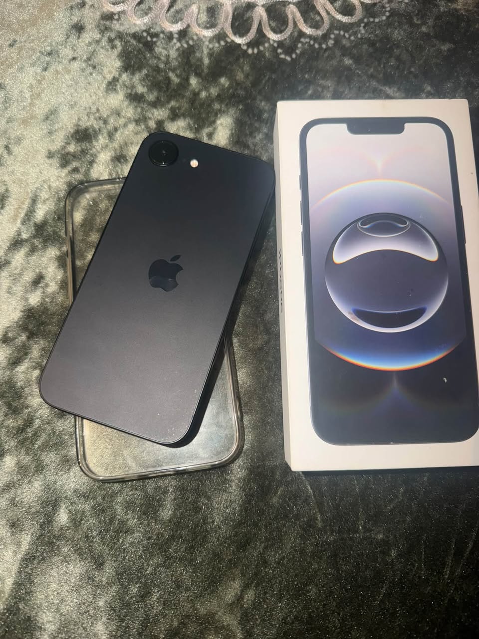 iPhone 16e 128GB, ბატარეა 91%