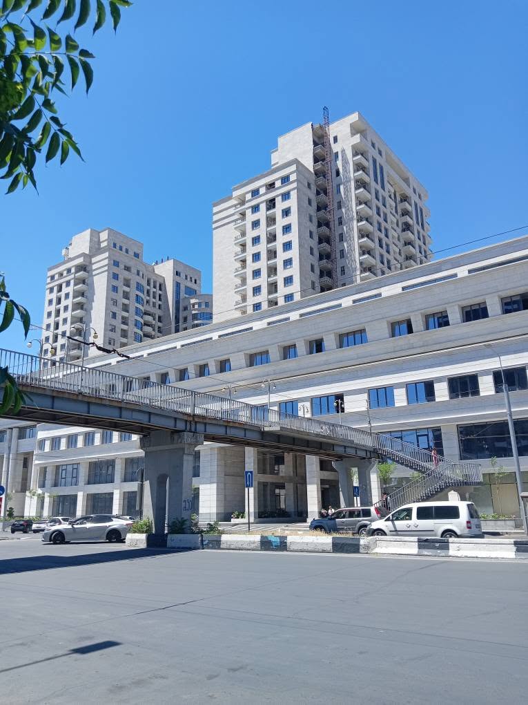 Satılır 2-otaqlı mənzil, İrəvan — $290,000