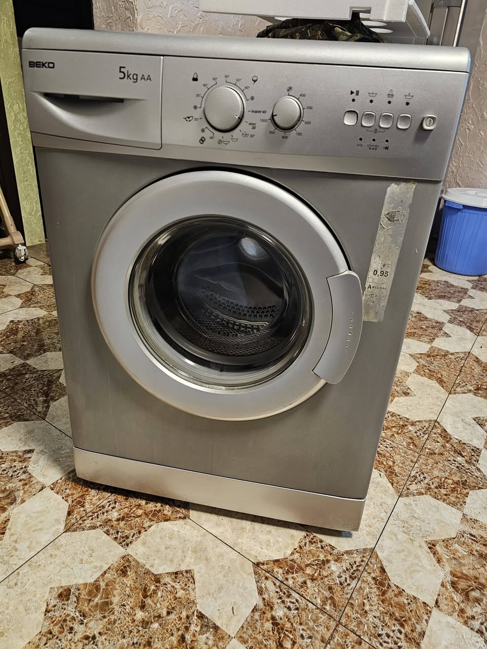 Վաճառում եմ Beko լվացքի մեքենա գտնվում — 60,000֏