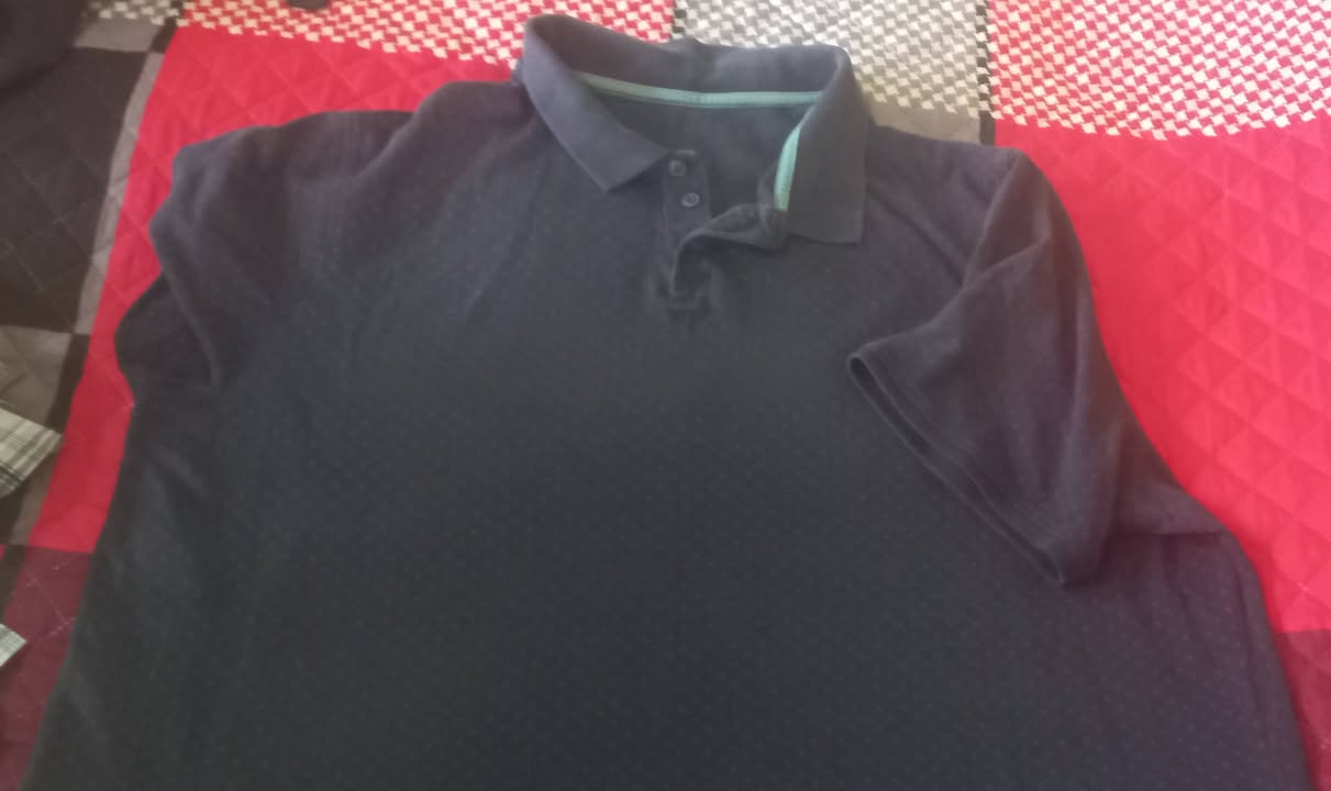 5xl kişi geyim yaxşı vəziyyətdə satılır. Birgə alındığında - 30…