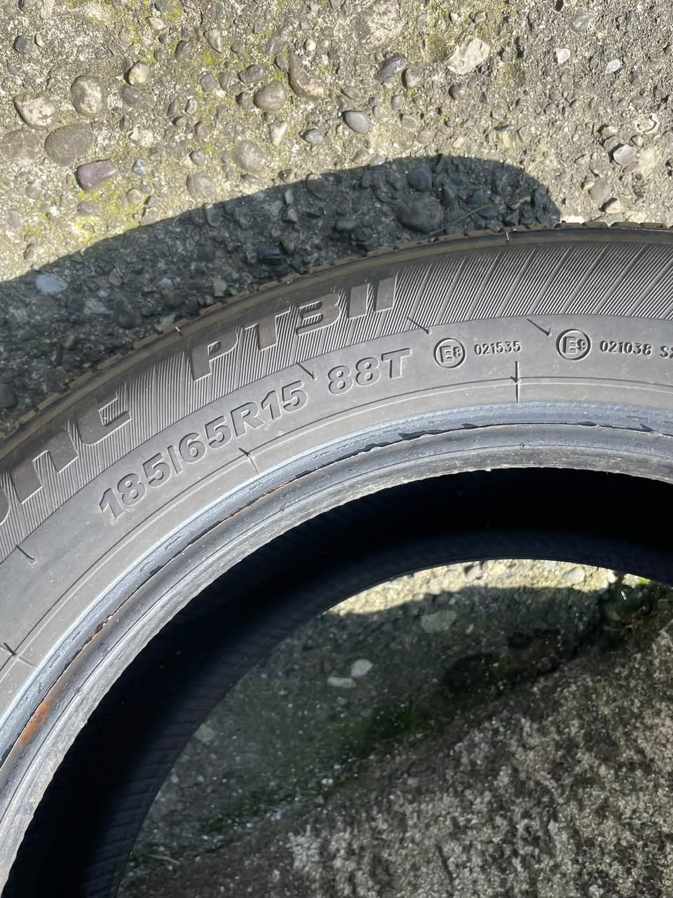 185/65 R15 yay şinləri demək olar ki, yeni — 200₾