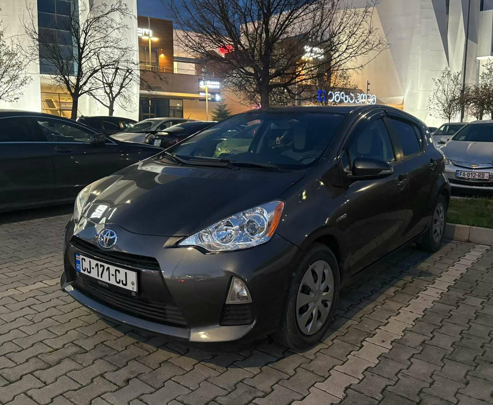 Prius C