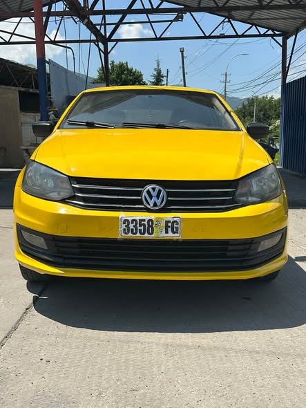Volkswagen Polo — 4,500$