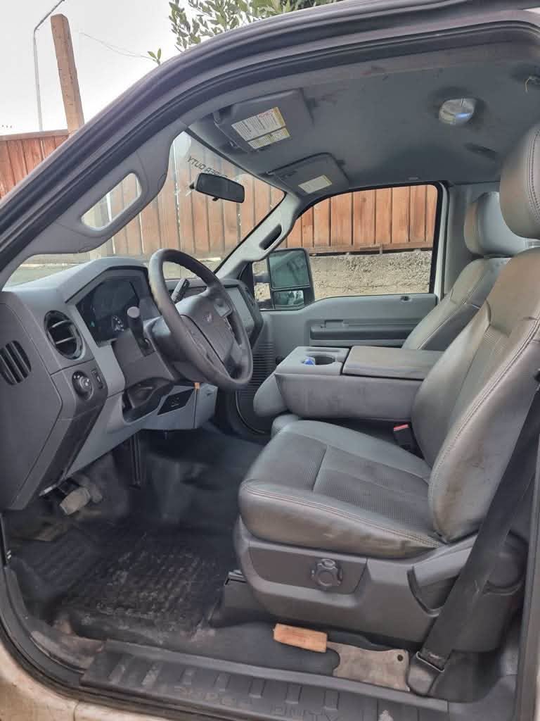 Ford 2015 — 9,000$