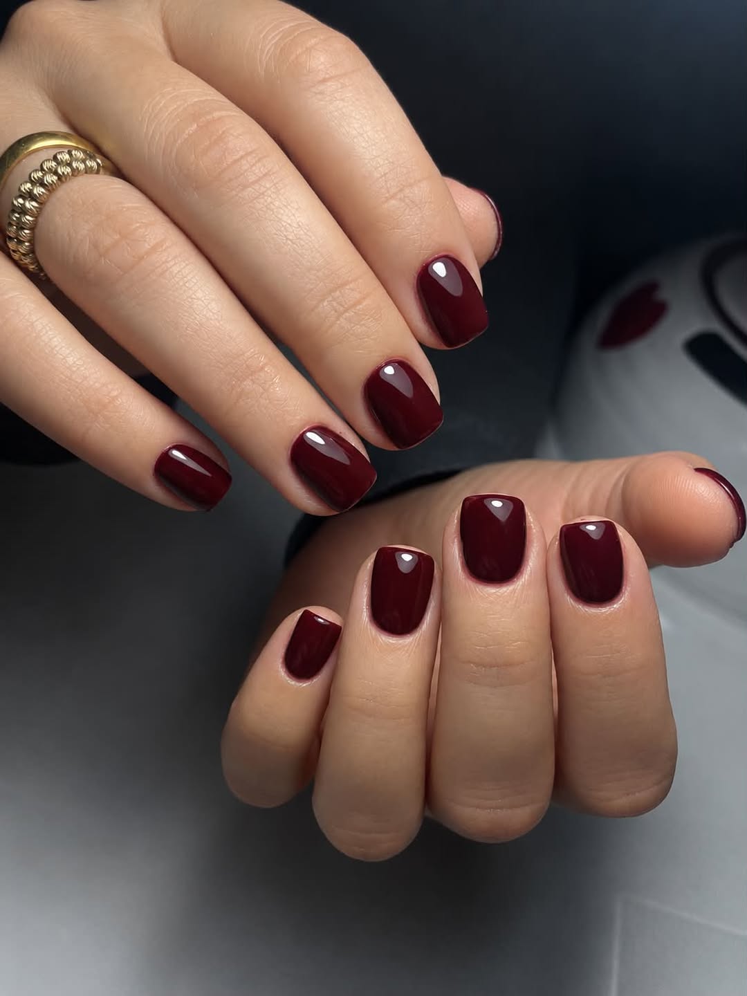 Bordo manikyur Zestafonda