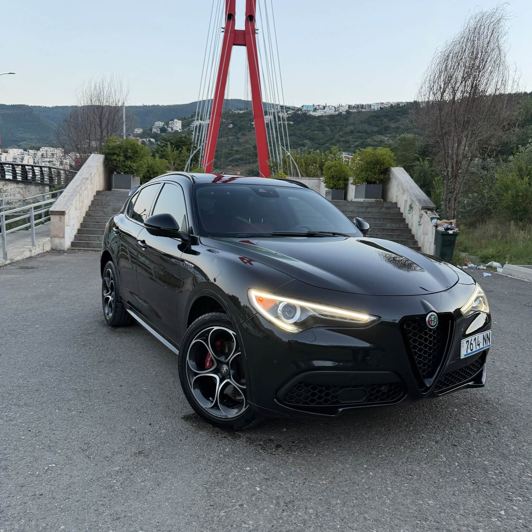 Alfa Romeo Stelvio 2023 — 22,000$