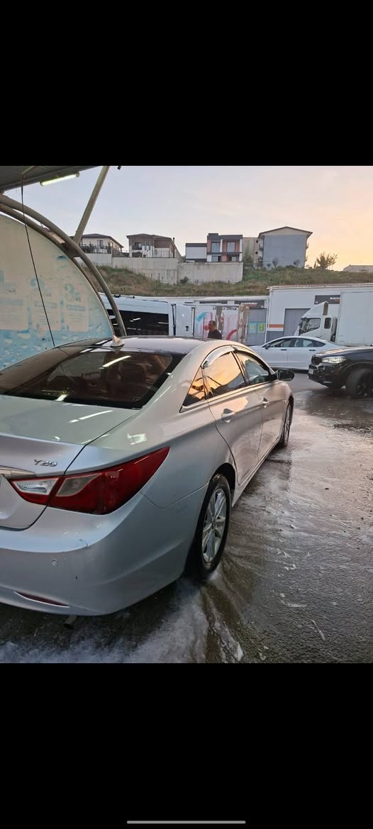 Hyundai Sonata 2010