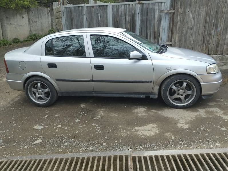 The car — 200 rubles.
