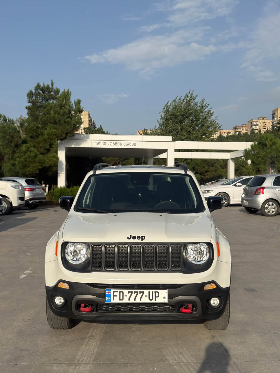 Jeep Renegade 2023 — 11,500$
