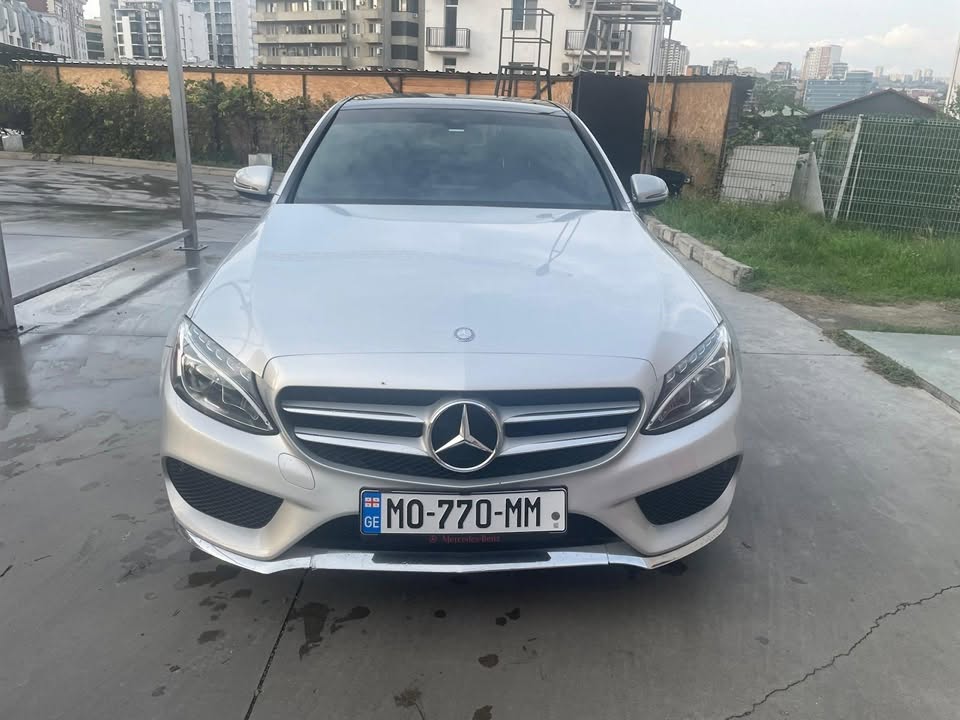 C300 AMG 2015 — 13,300$