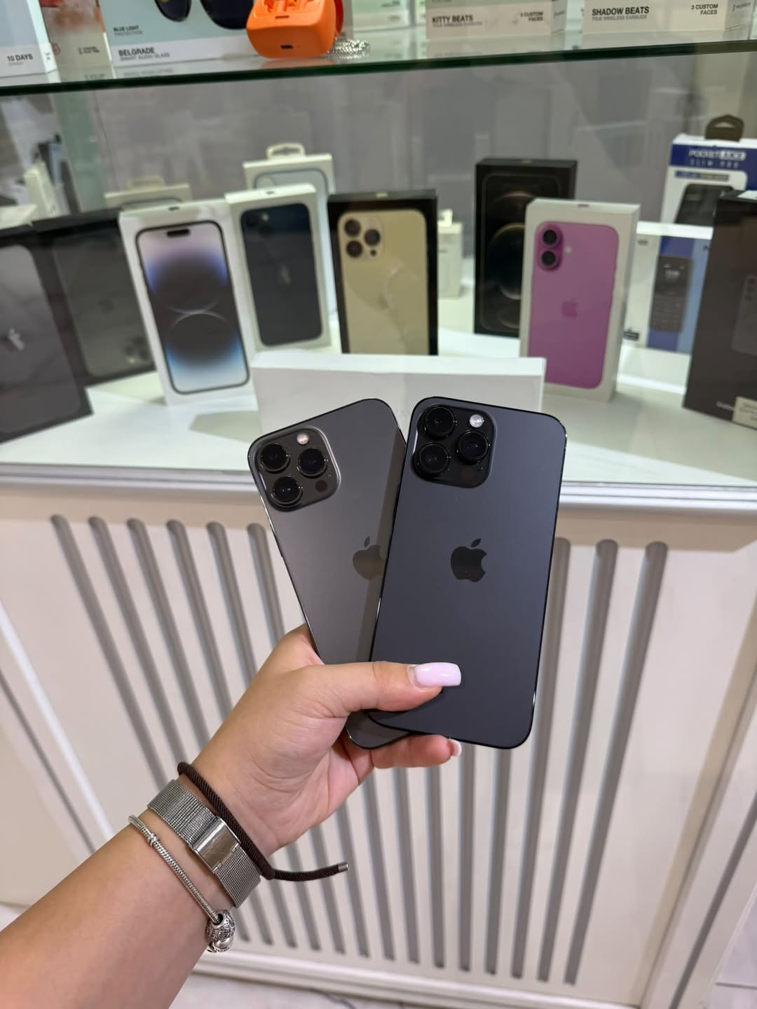 13 Pro Max siyah 128GB 87%