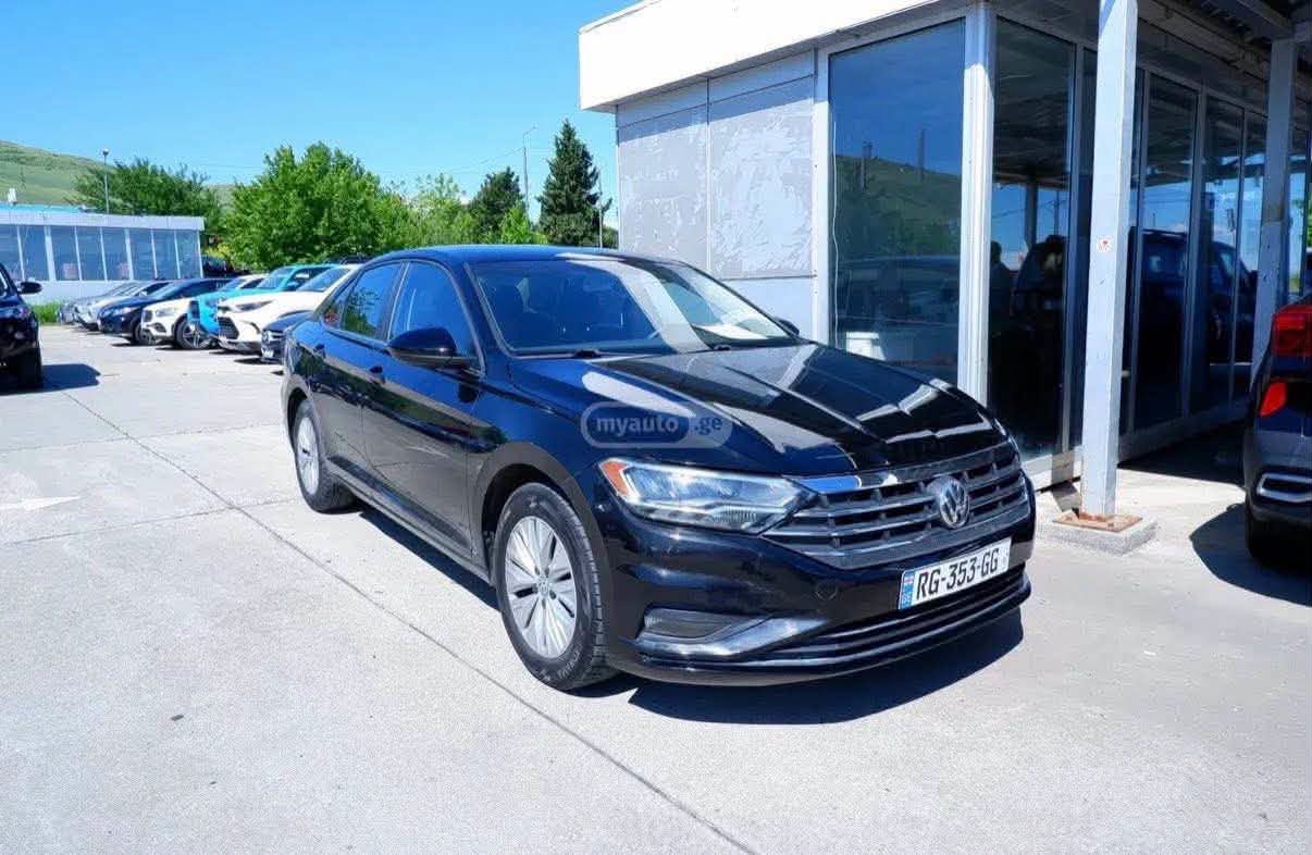 Продается машина в идеальном состоянии Volkswagen 2019 — 8,300$