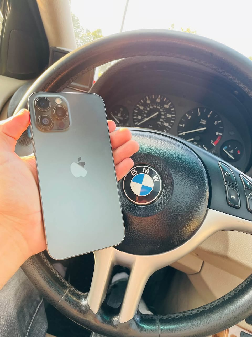 iPhone 12/Pro/Max 128Gb hiçbir hasar yok — 580₾