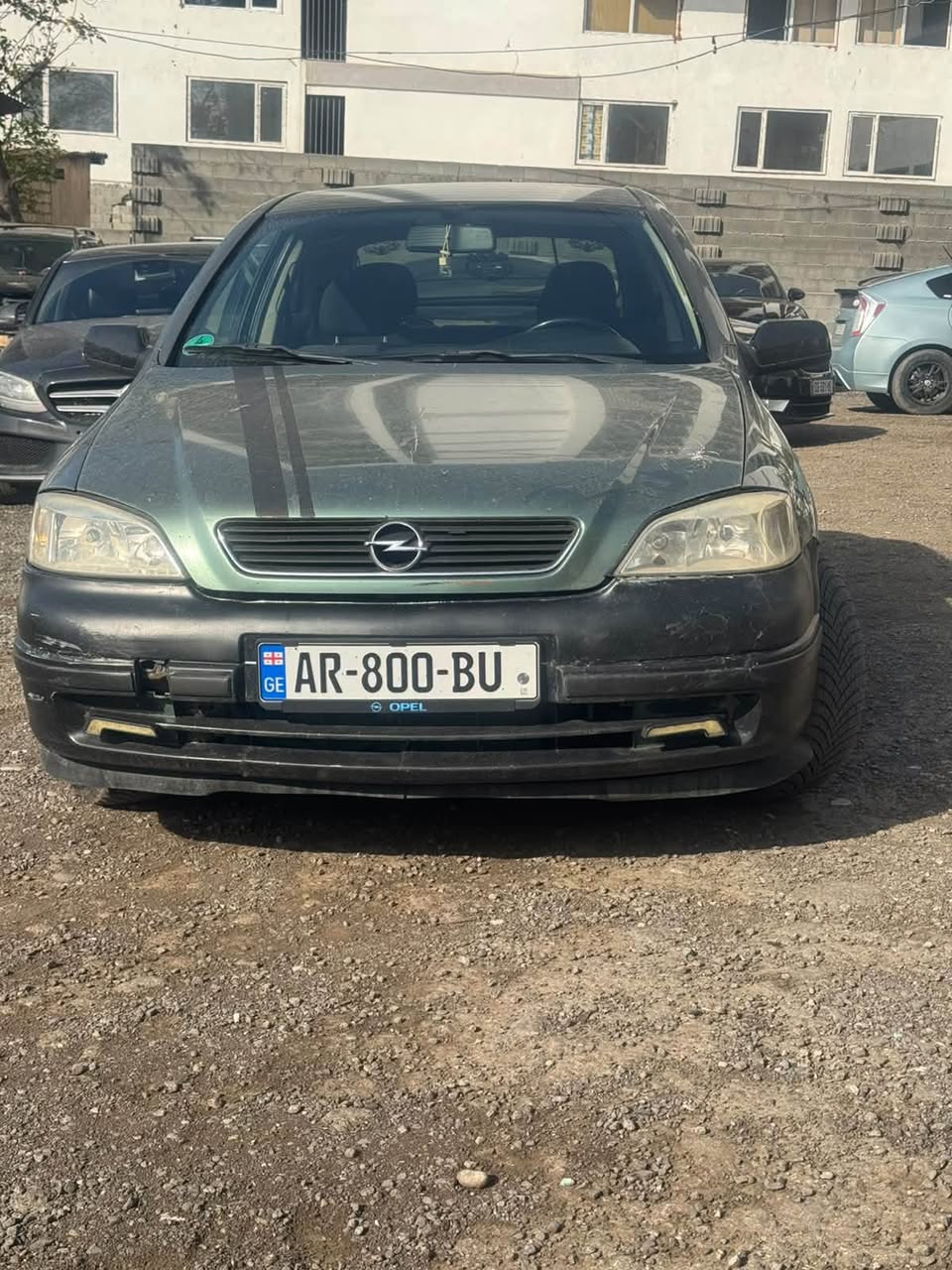İdeal motor için savalı parçalar karbüratör ve otomatiği içerir. Gazı - 1,800$