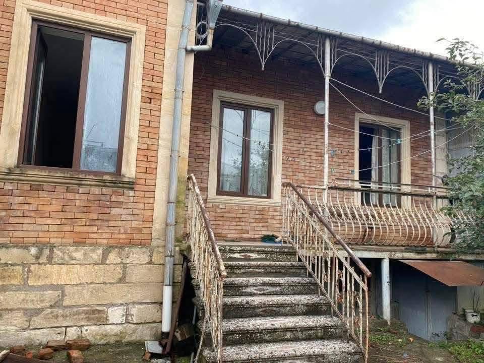 Ev, Qutaisi