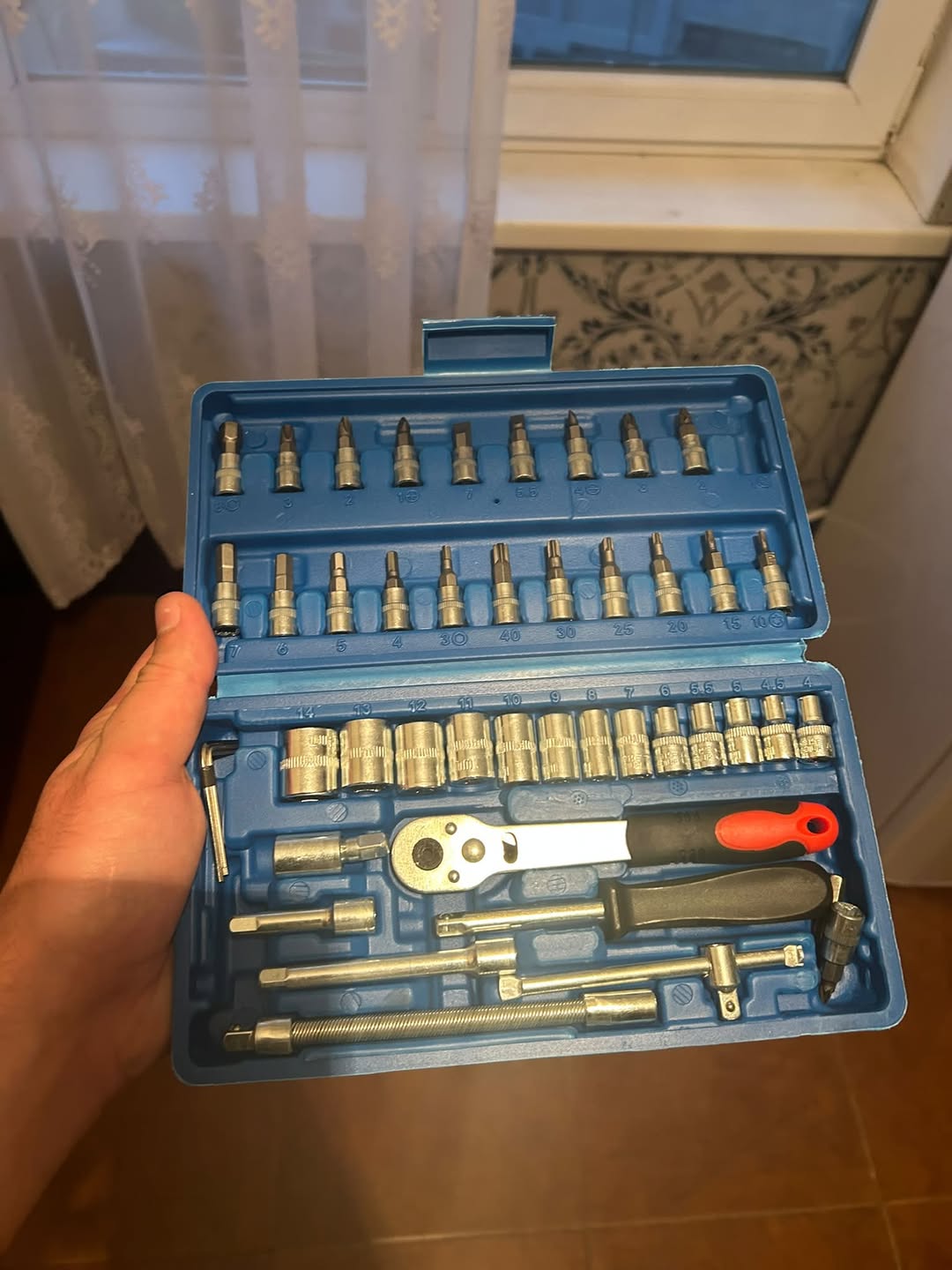 46-piece socket wrench set, blue case