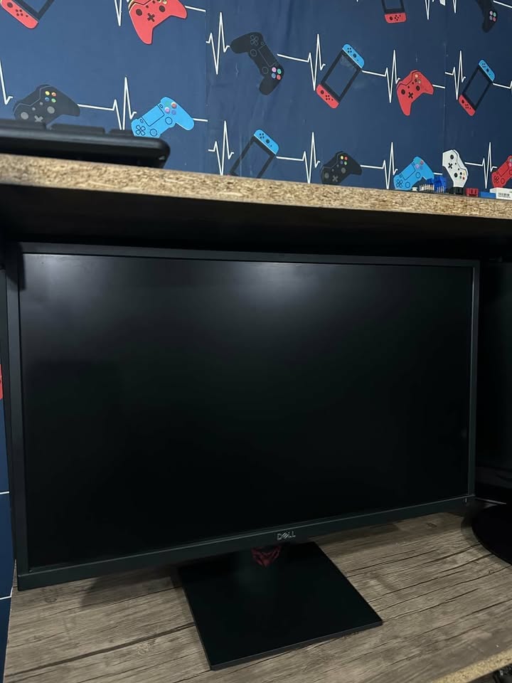 🔥🖥 DELL 24-inç monitör satılık! 🎮 — 200₾