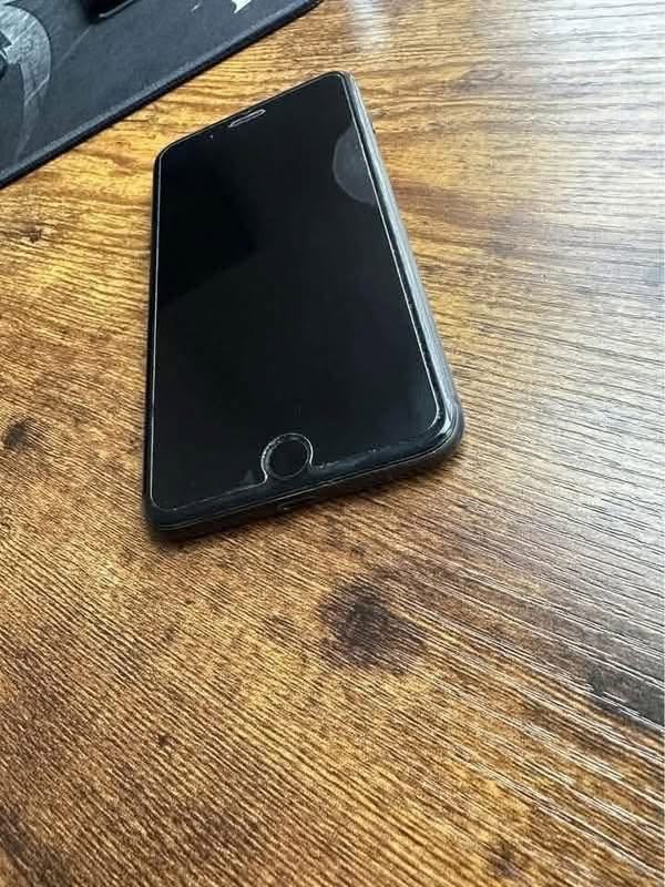 iPhone 8 Plus 256GB, լավ վիճակում