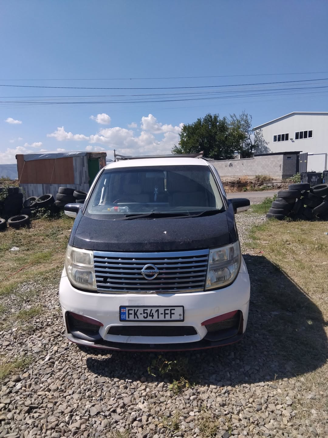Lombardi's Elgrand 2000 — 3,500₾